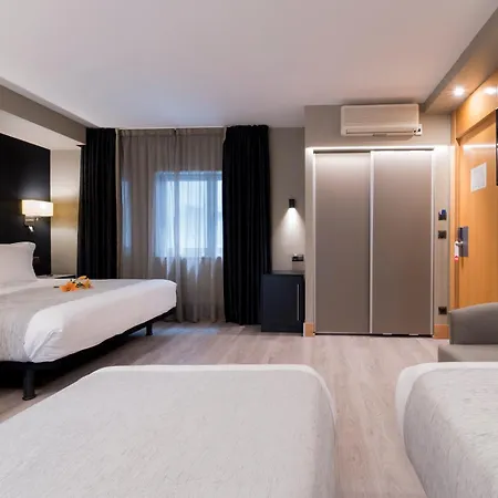 Hotel Plaza 4*