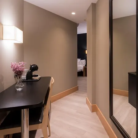 Hotel Plaza 4*