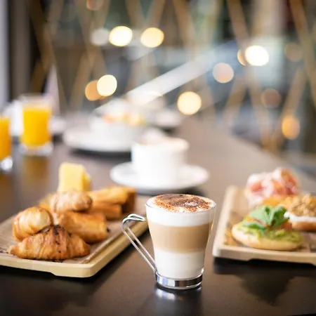 Plaza 4* آكورونيا