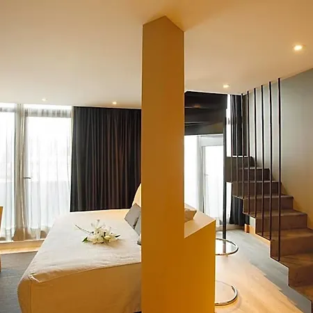 Plaza Hotel 4*