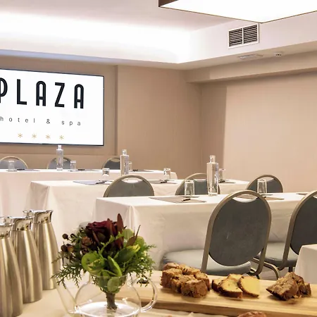 Hotel Plaza 4*